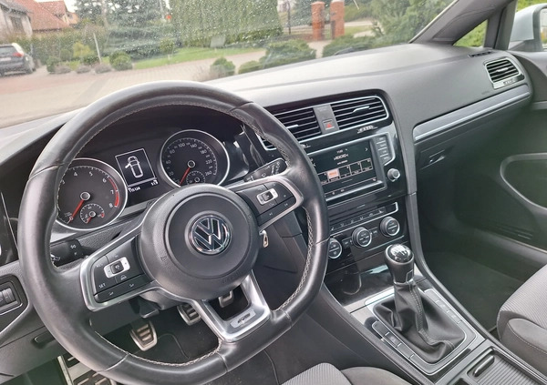 Volkswagen Golf cena 49900 przebieg: 116200, rok produkcji 2015 z Przysucha małe 121